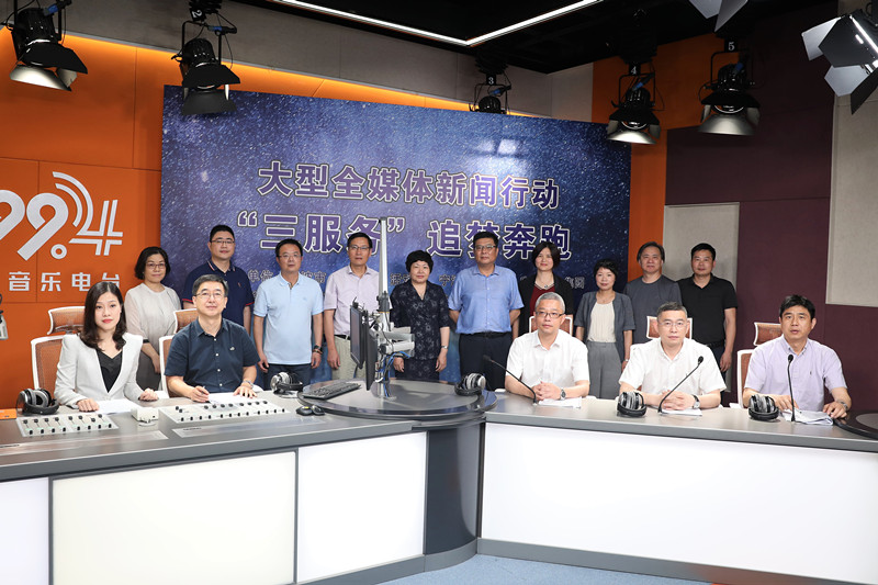 工作人員大合影.jpg