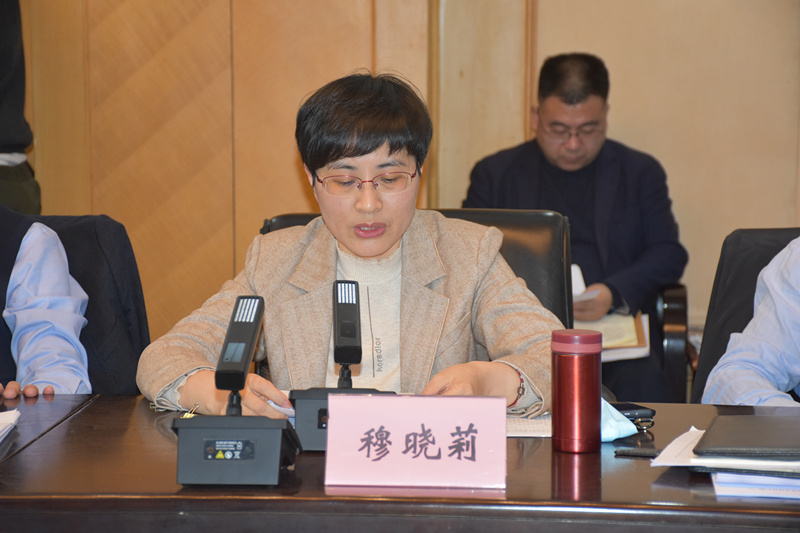 穆書記主持.JPG