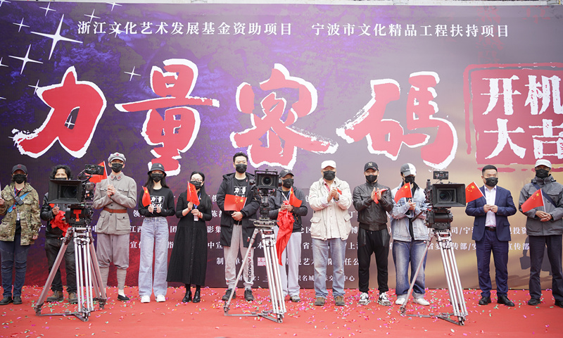 8.主創(chuàng)主演.jpg