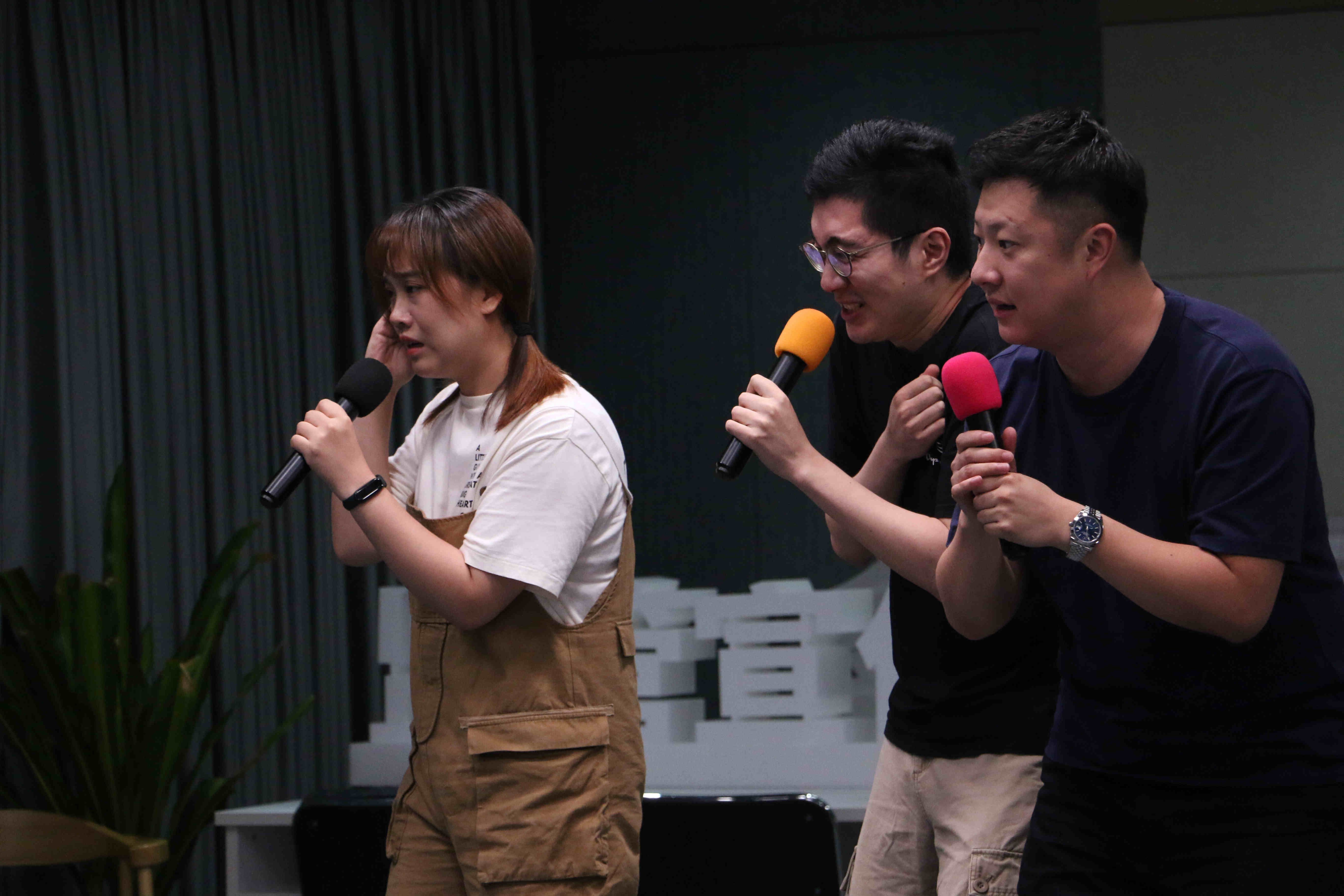 導師團表演秀聲情并茂，驚艷眾人.jpg