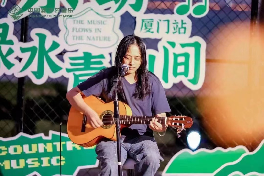 白羽演出.jpg