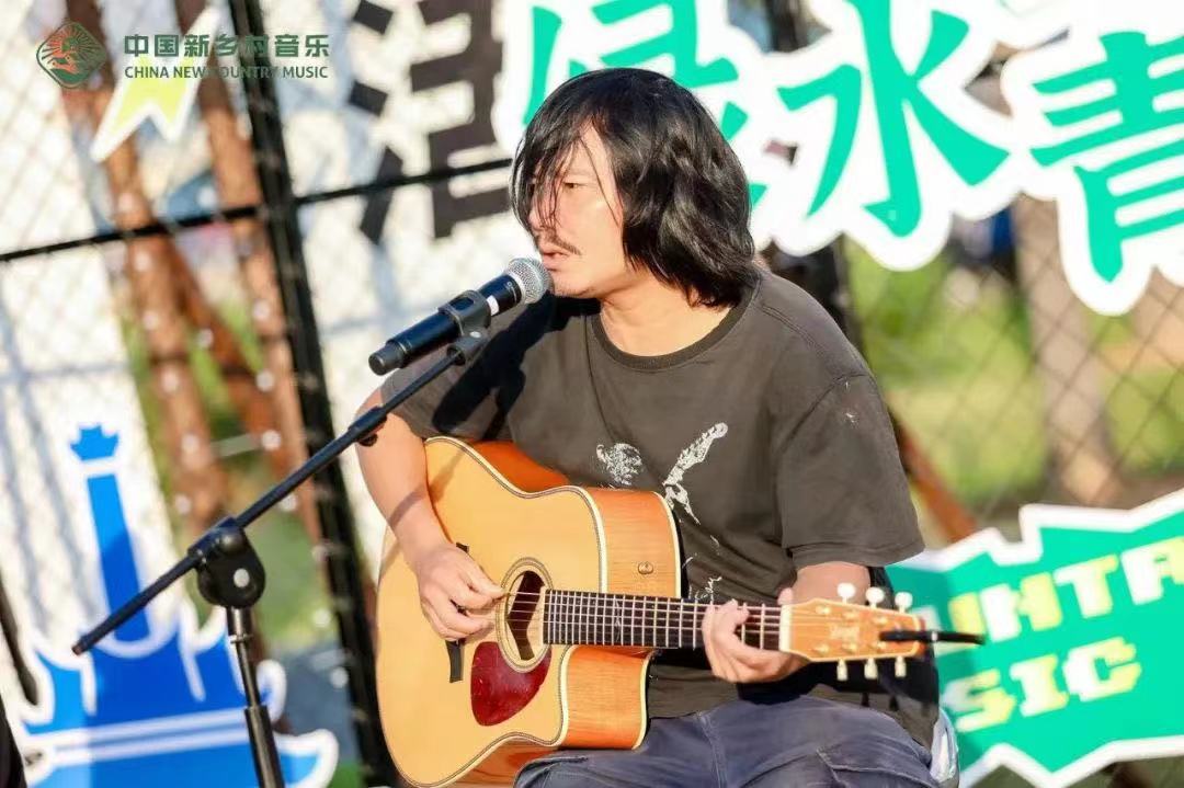 音樂人郝剛.jpg