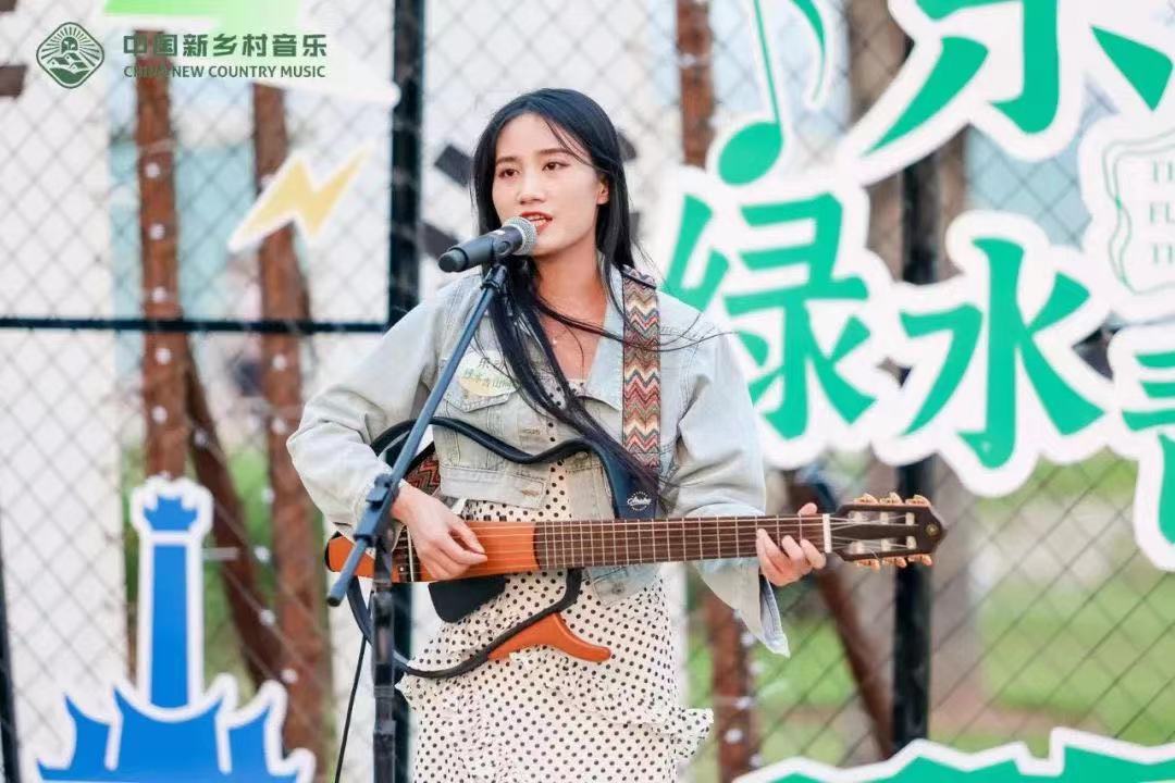 音樂人舒晴.jpg