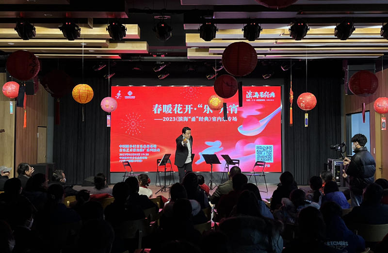 演出現(xiàn)場1.png