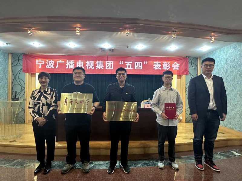 為市級崗隊(duì)號手頒獎.JPG