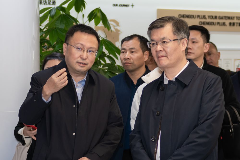 參觀成都廣電國際傳播中心.jpg