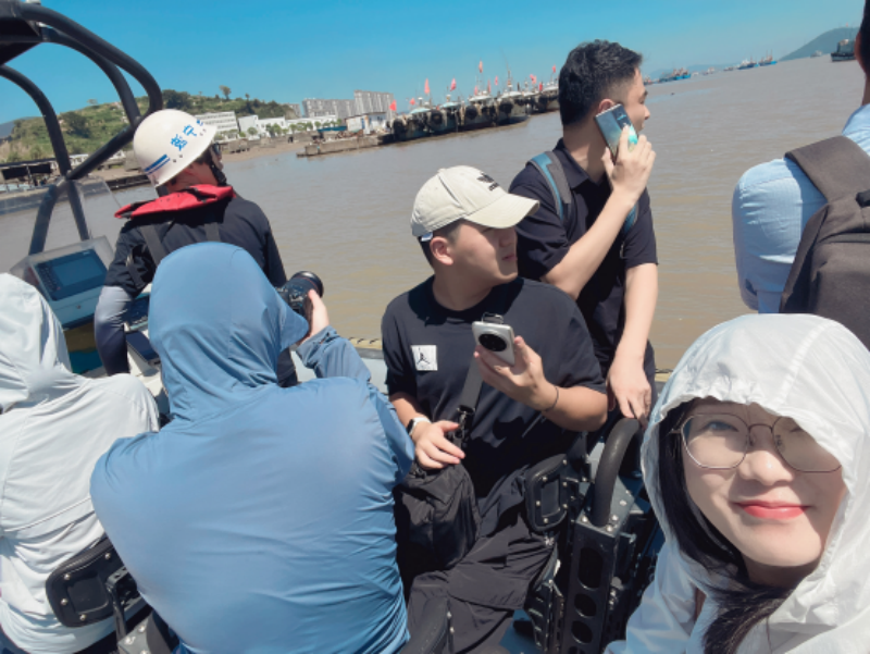 電視傳媒新聞中心記者拍攝小開漁.png