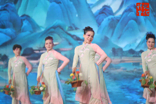 展演節(jié)目動(dòng)圖.gif